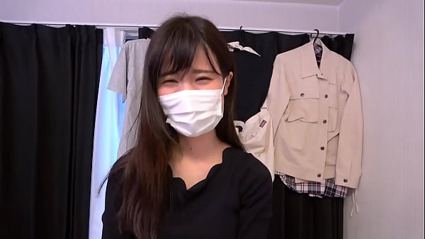 ... 这位家庭主妇为她的丈夫穷困潦倒。 这是她第一次作弊，但在插入时她感到很高兴。 日本业余自制色情片。小穴/逼 乳交 性交/做爱 偷拍 穴 正常位 骑乘位 后入 口交 婊子 清纯系 女孩 鸡巴 萝莉 人妻 NTR，牛头人 手穴 高潮喷水 风俗 爱情旅馆 花心 偷窥 颜射 内射 射精